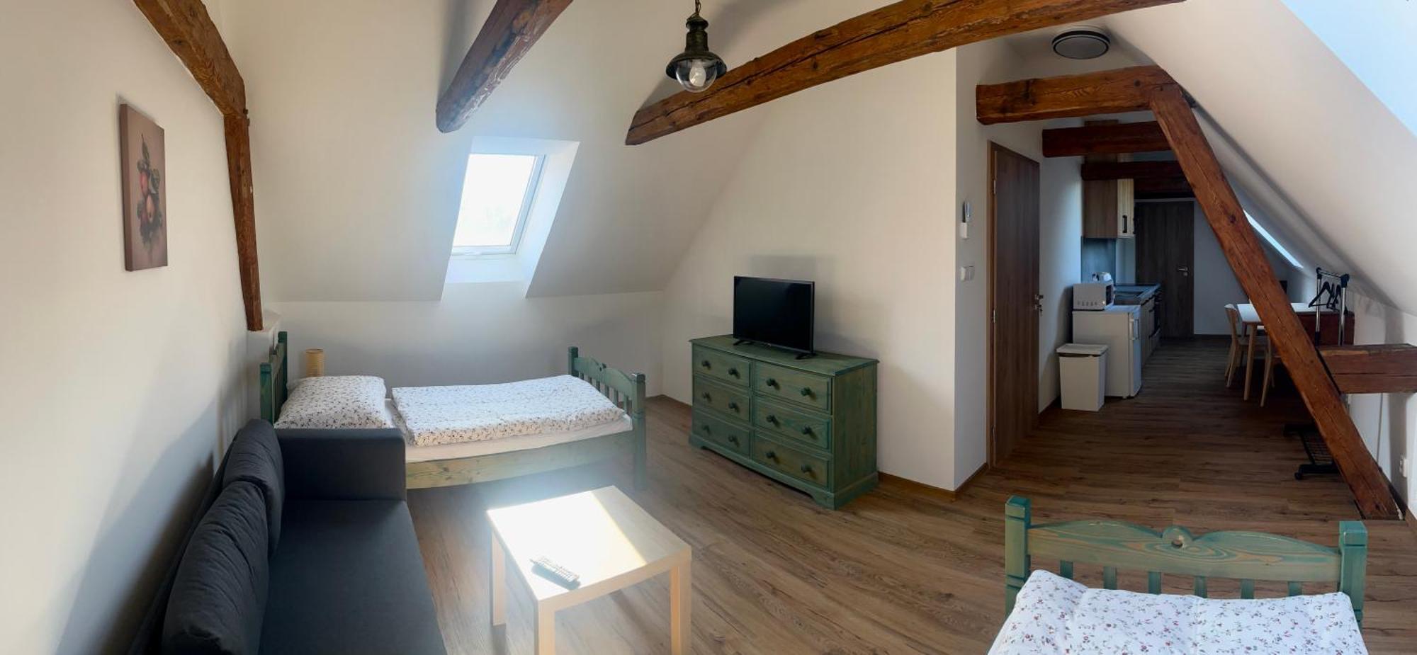 Apartmany Statek Bezdedice Hostomice Exterior foto